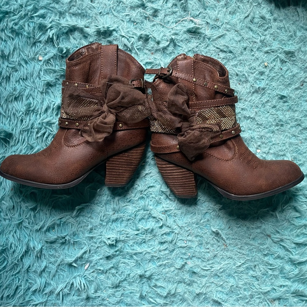 Brown Ankle Boots with Bow Detail